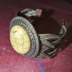 Stone women's bracelet
